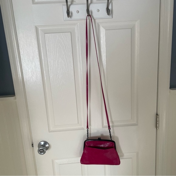 HOBO Dixie Fuchsia Pink Rose Kisslock Leather Crossbody Bag Clutch Purse - Picture 12 of 12